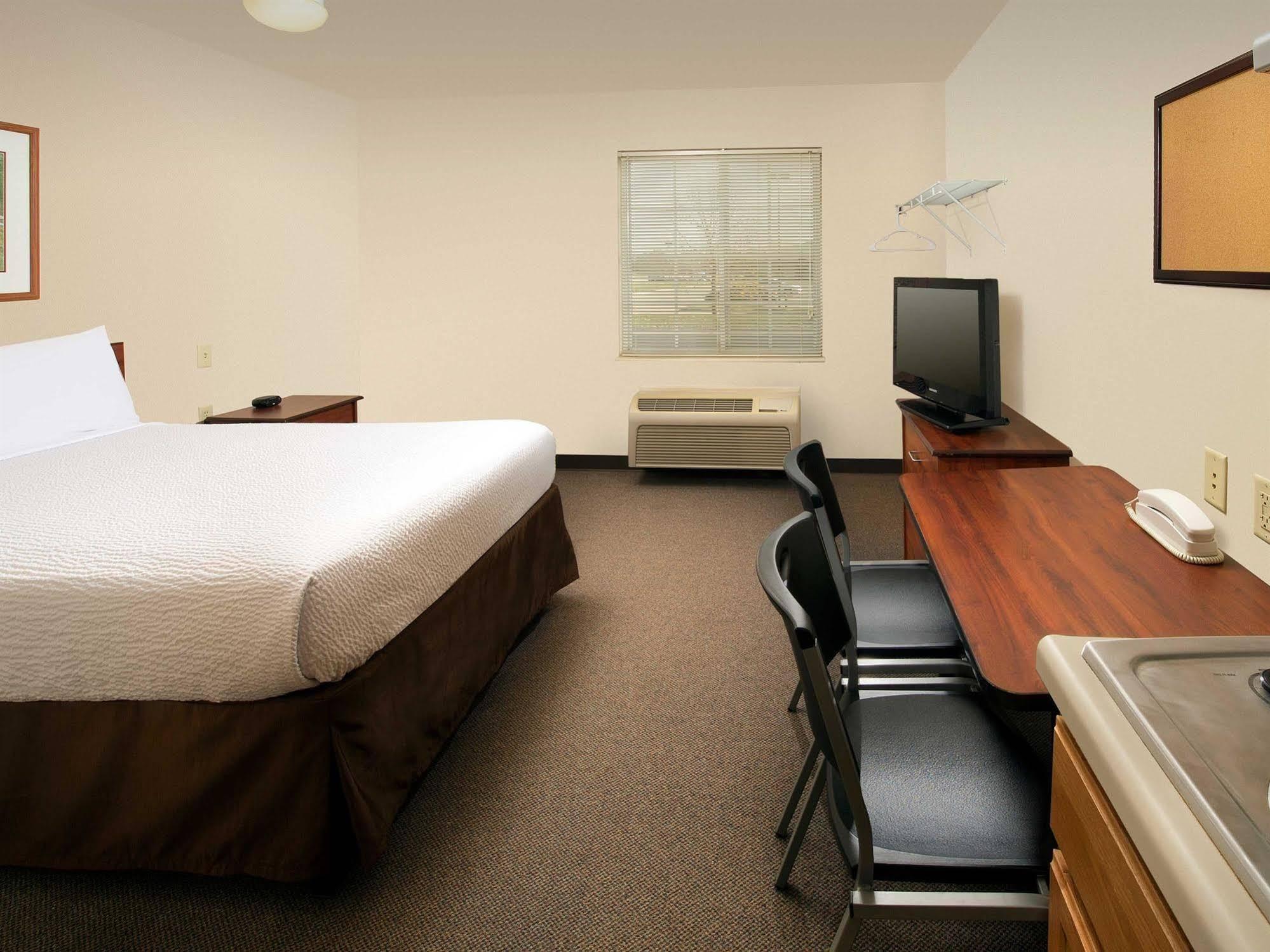 Woodspring Raleigh Hotel Apex