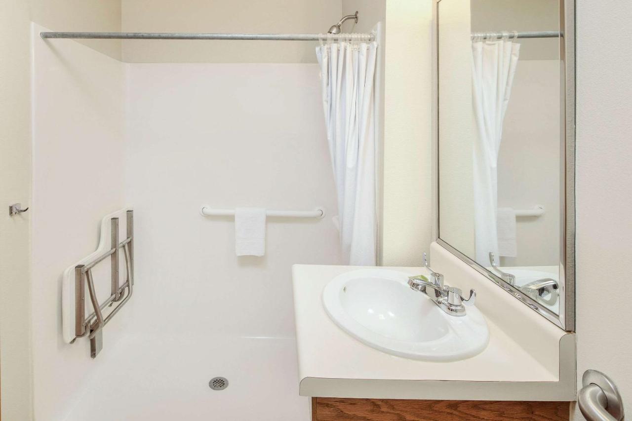 Hotel Woodspring Raleigh Apex